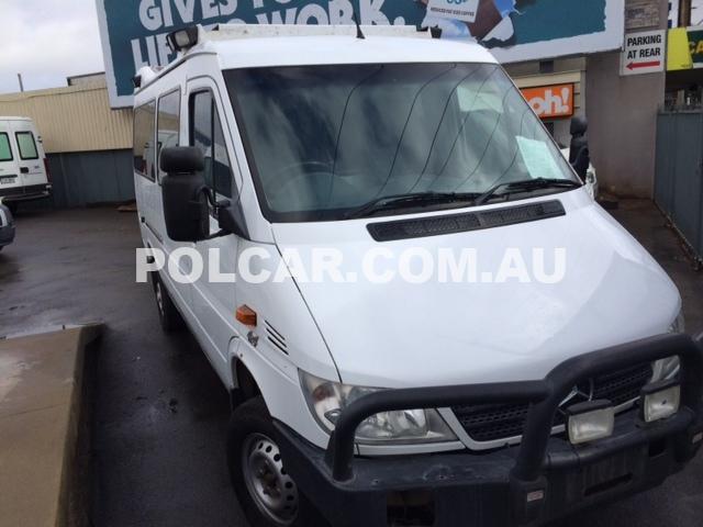 MERCEDES SPRINTER 4x4 AMBULANCE 