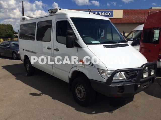 MERCEDES SPRINTER 4x4 AMBULANCE 