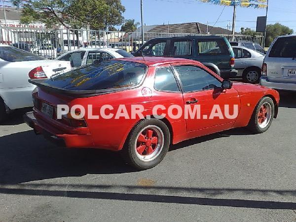 Porsche 944 