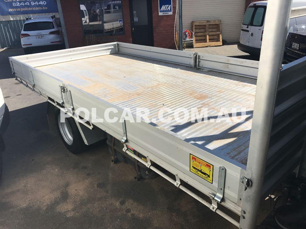 Isuzu NPR200 Cab-Chassis Utility