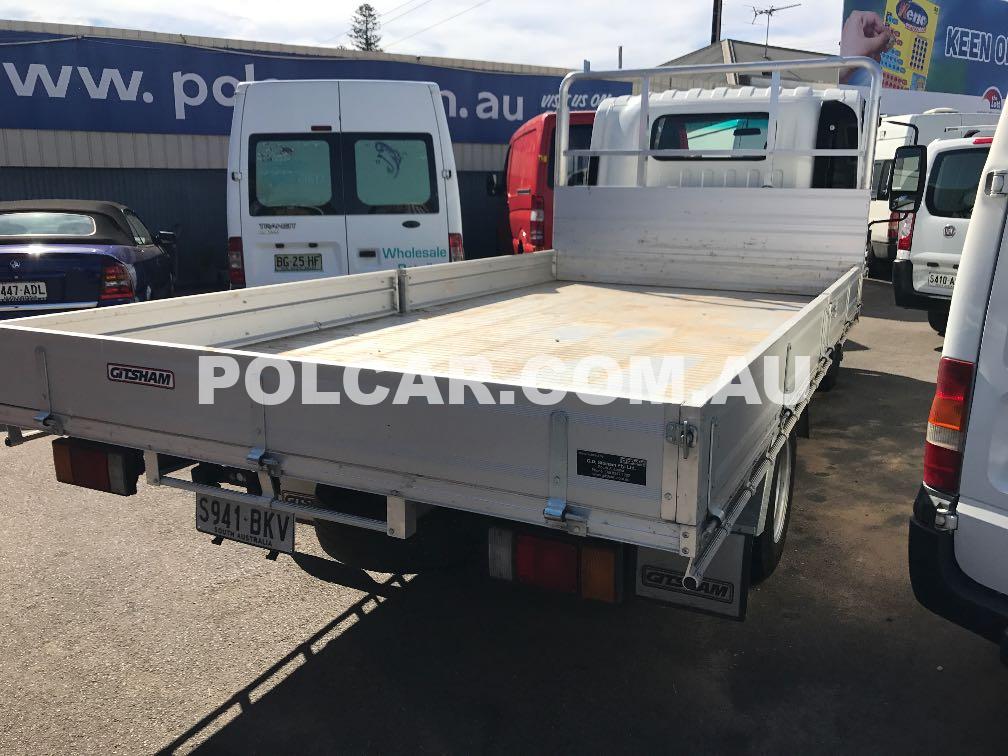 Isuzu NPR200 Cab-Chassis Utility