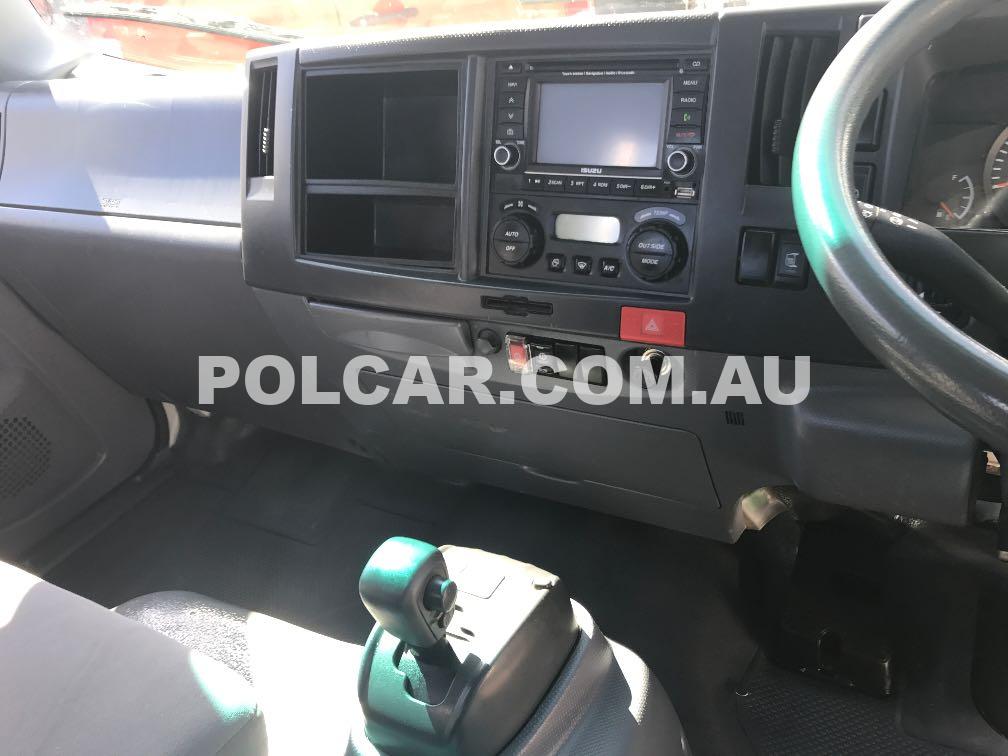 Isuzu NPR200 Cab-Chassis Utility