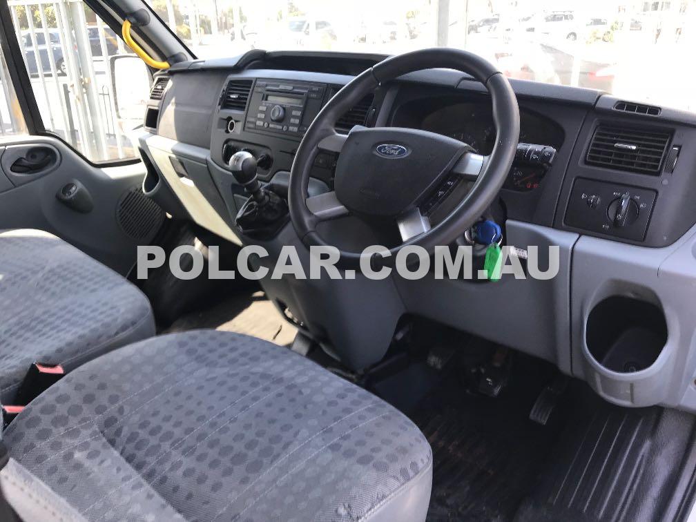 Ford Transit VM 125 minibus 12 seater