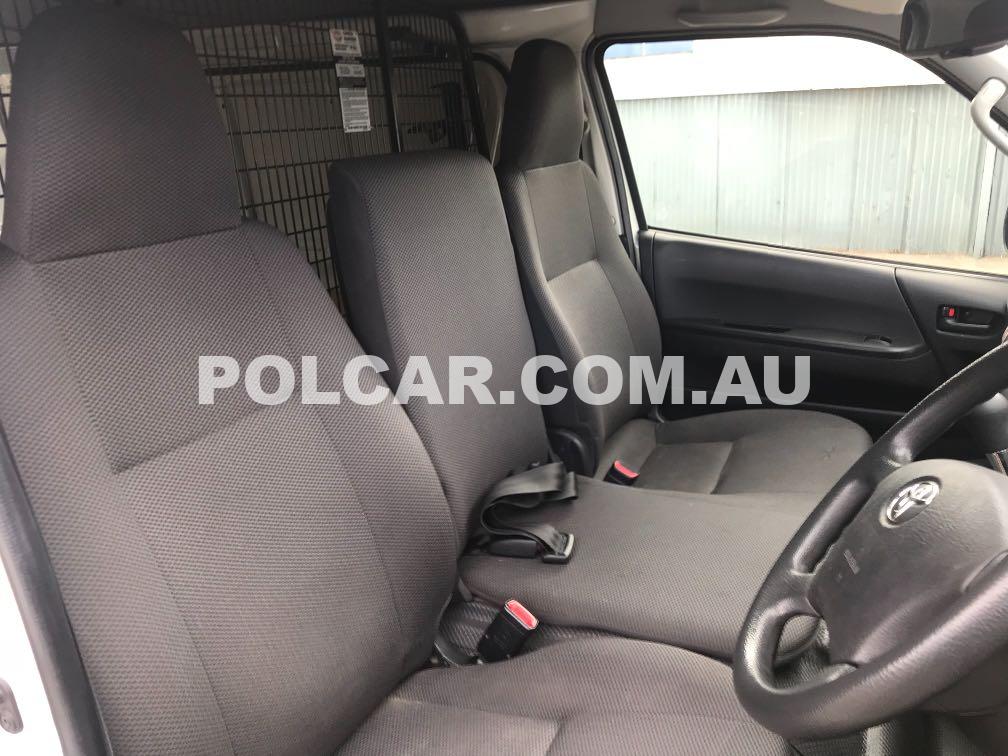 Toyota Hiace LWB KDH201R Van